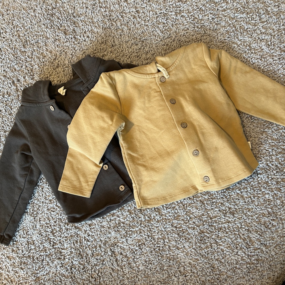 Quincy Mae sweatshirts (set of 2)